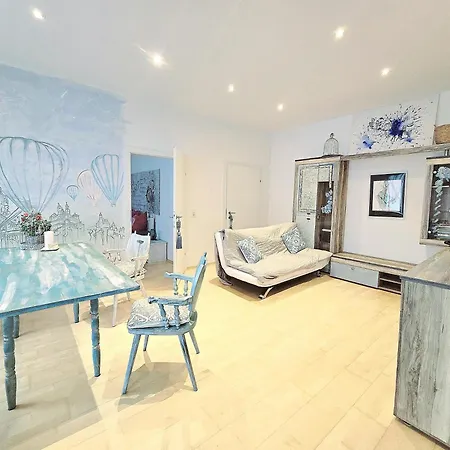 Kunstapartment Mit 2 Schlafzimmer Max 4 Personen