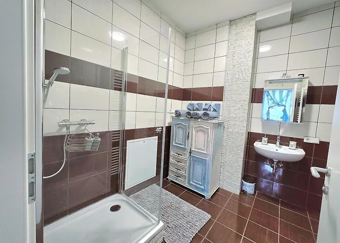 Kunst Im Schwalbenhaus