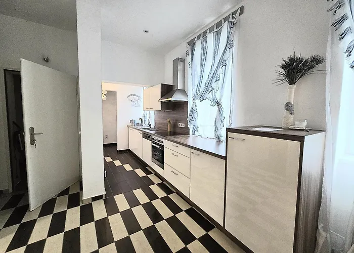 Kunst Im Schwalbenhaus * Spitz an der Donau